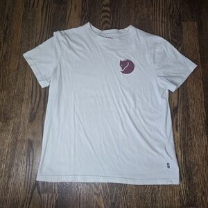 Fjällräven Foxy Logo T-Shirt — Women’s Small • Outdoor / Everyday Tee